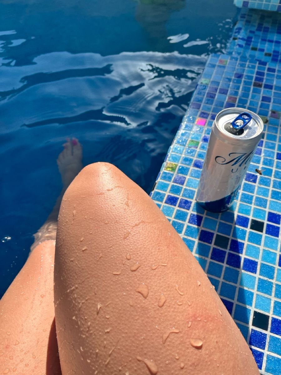 Pues no hubo menudo pero hay otra vez alberquita … salud 🍻

Un ratito para refrescarnos del calor 🥵
