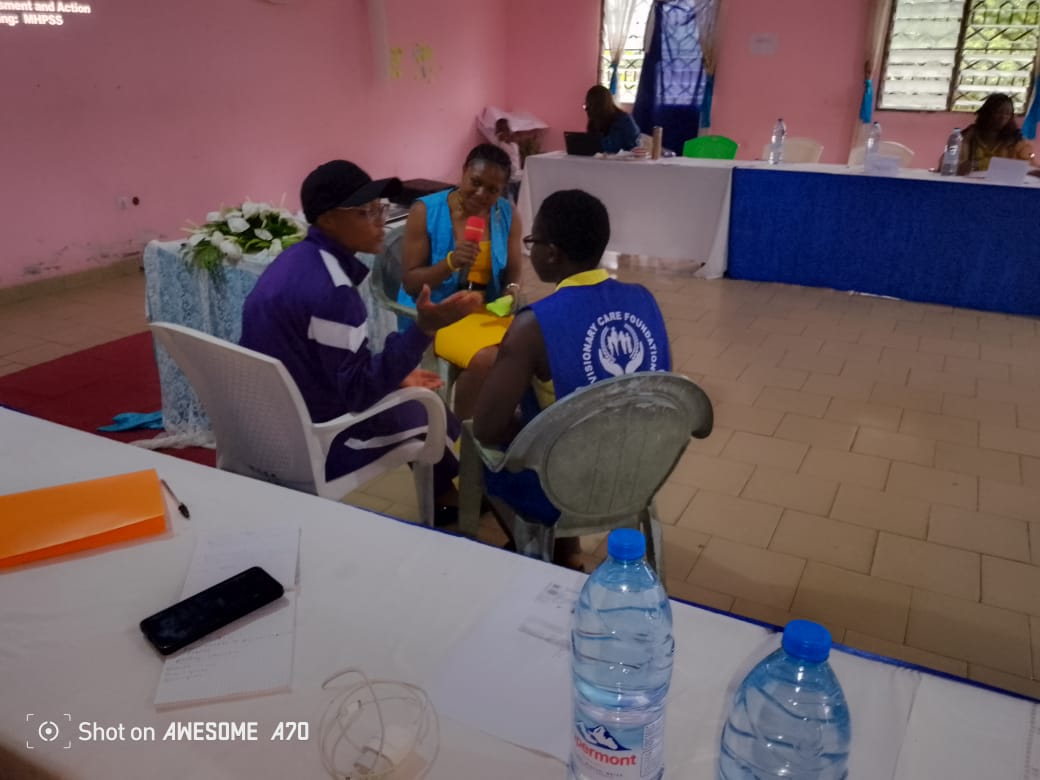vcfoundation6's tweet photo. 🛡️Strengthening Protection 4 Child Survivors🛡️
VCF Cameroon’s Protection Officer Elmadine joined a UNICEF-MINPROFF training on caring for child sexual abuse survivors, gaining skills to protect and support children in underserved areas. Together, we’re working to end child abuse. https://t.co/8GPm2fyFNC