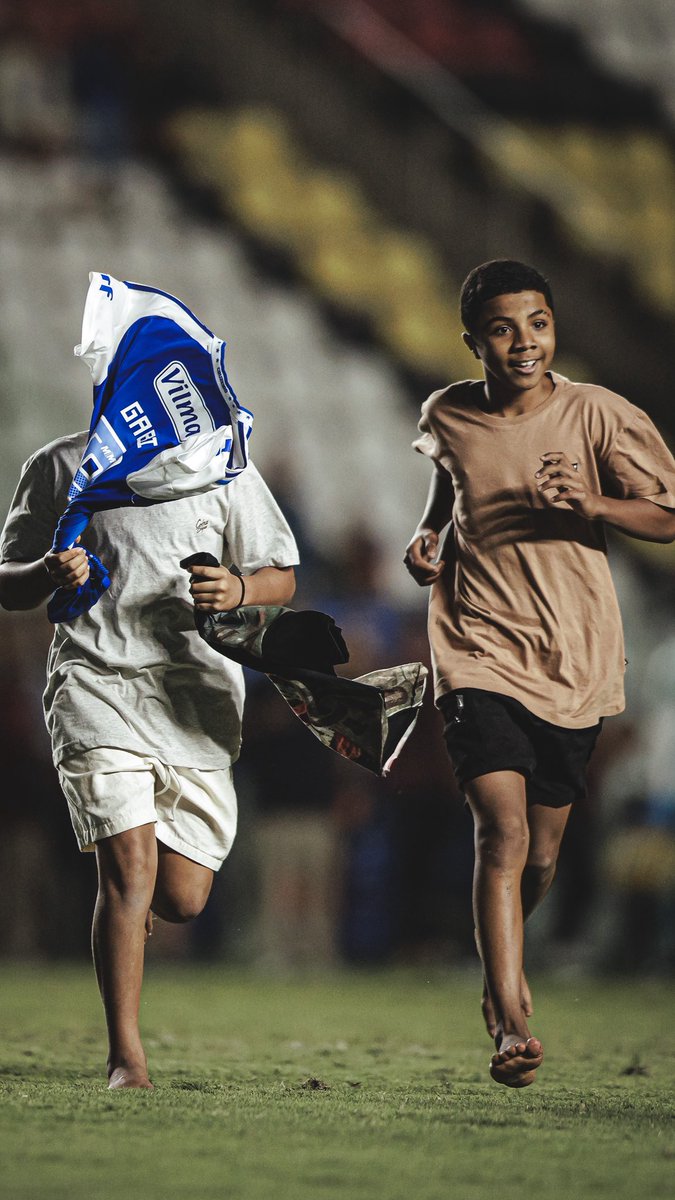 Obrigado Espírito Santo, treinos, jogos e seguimos nossa preparação! Obrigado Nação Azul pelo carinho 💙