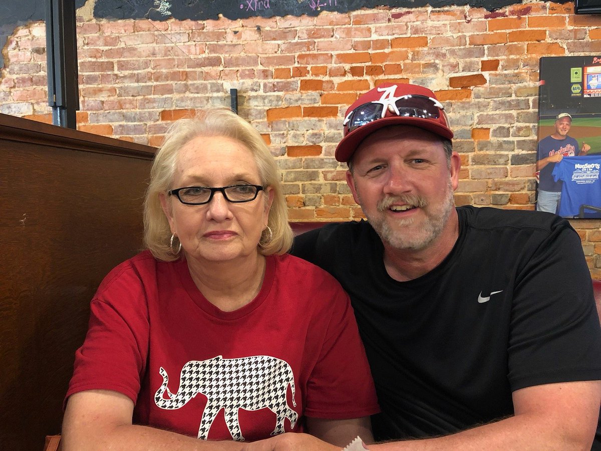 jmac4ua's tweet image. Well, neither my wife or me like to in front of the camera and our oldest grandson took this many years ago. Today is special though as we celebrate 29 years. I'm 1 lucky man. Just days ago, that same grandson became a father giving us our 9th grandchild/3rd great-granddaughter.