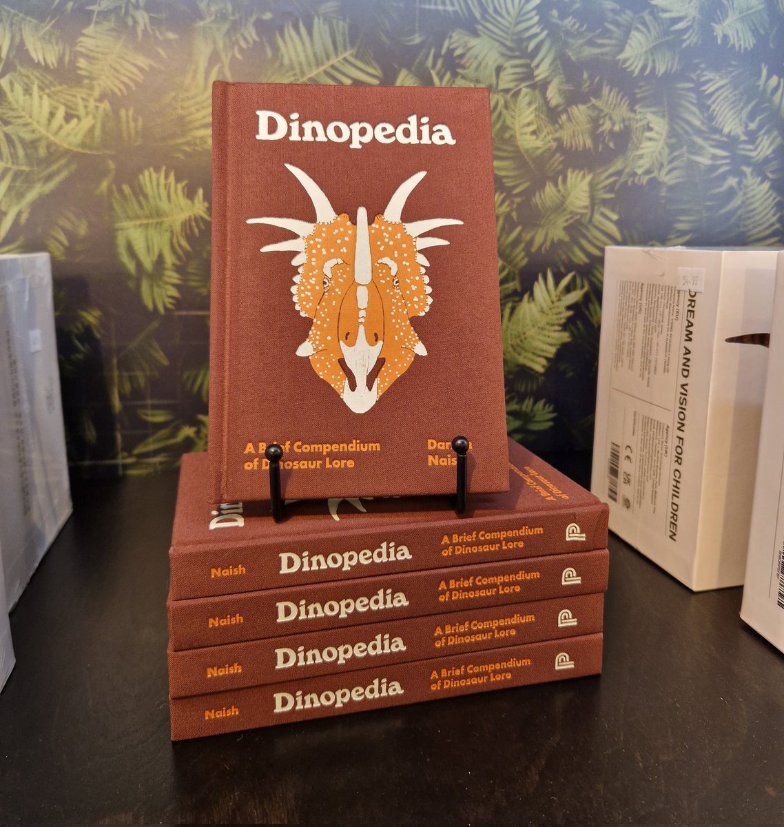 Darren Naish (@tetzoo) on Twitter photo Can't share pictures of the show itself yet -- as it's not even open! But me, Tone and Em went to <a href="/_LightRoomLDN/">Lightroom</a> today for a #DiscoveringDinosaurs event. Great to bump into <a href="/Formorphology/">Kiersten Formoso, PhD(elulu)</a> and <a href="/AAlechiarenza/">Alessandro Chiarenza</a> :) Great selections of books and more in the shop. Can't share pictures of the show itself yet -- as it's not even open! But me, Tone and Em went to <a href="/_LightRoomLDN/">Lightroom</a> today for a #DiscoveringDinosaurs event. Great to bump into <a href="/Formorphology/">Kiersten Formoso, PhD(elulu)</a> and <a href="/AAlechiarenza/">Alessandro Chiarenza</a> :) Great selections of books and more in the shop.