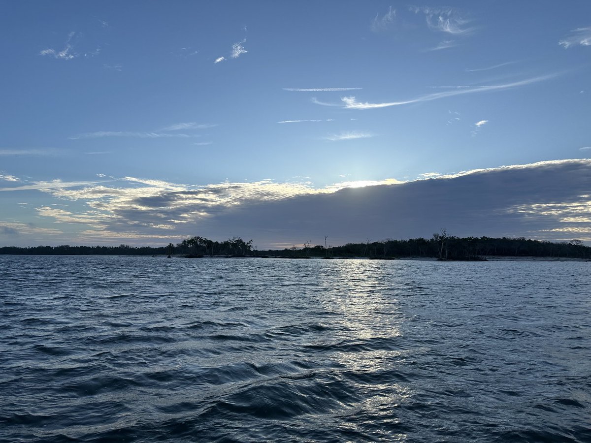 Bruskolab's tweet image. Epic day on the water yesterday. Hogfish, flounder, Black Sea bass and white grunts…topped off with fresh homemade smoked mullet dip. Hope everyone enjoyed the 4th!