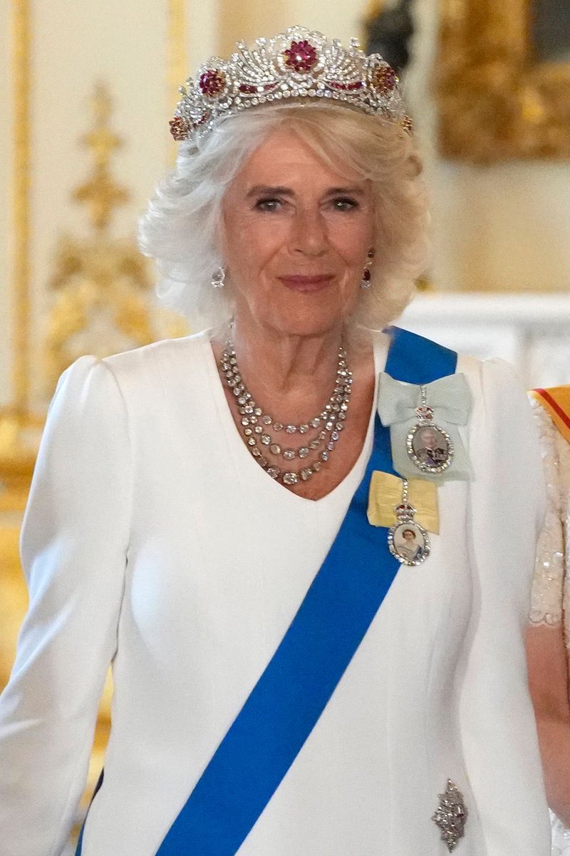 According to Kate senior women will be wearing Charles RFO at the state banquet this week! if my memory is not crazy, the Queen is the only one we have seen wearing it so far.
