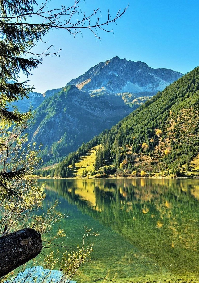 Vilsalpsee,Tyrol-Austria.
