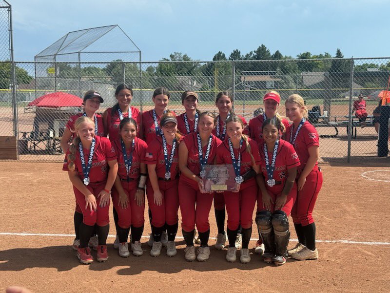 CHAMPS!!!

Gold goes undefeated in the Colorado Sparkler - 18U Long’s Peak Bracket to take home 1st PLACE! 

Starting from practice games we had a 10-3 record on the week, going 7-0 in bracket play!! 

What a great week of softball! Awesome job Girls!!