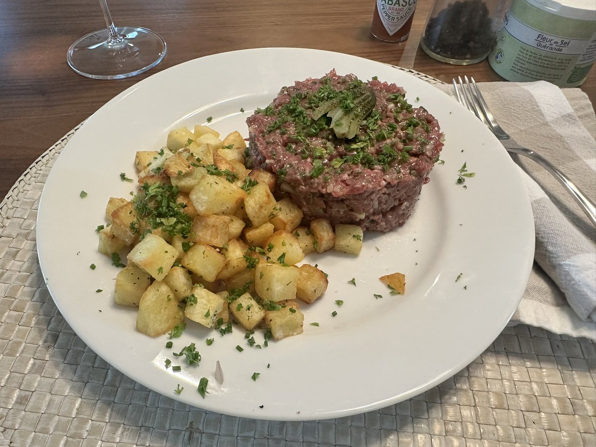 Made steak tartare from scratch.  Here’s hoping I don’t get food poisoning 🤞