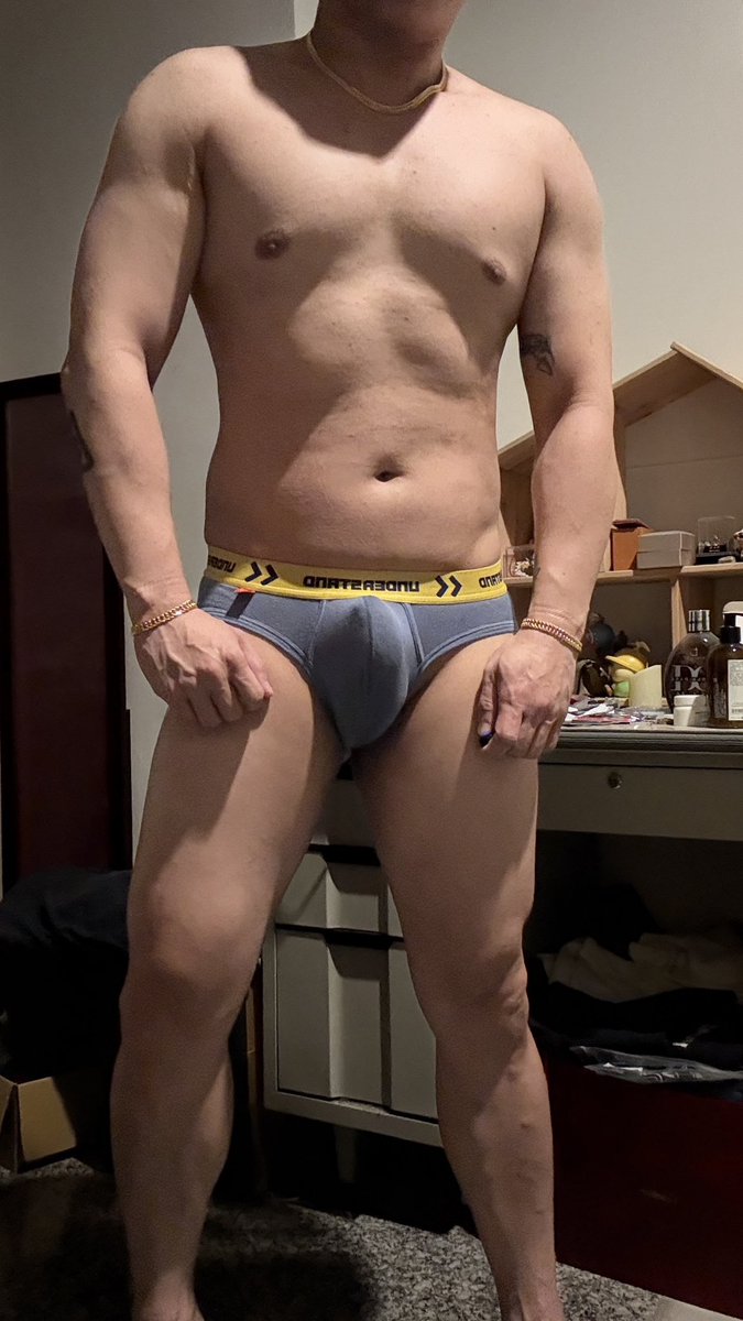 夢到   按摩師要油壓時  我就醒了   😭