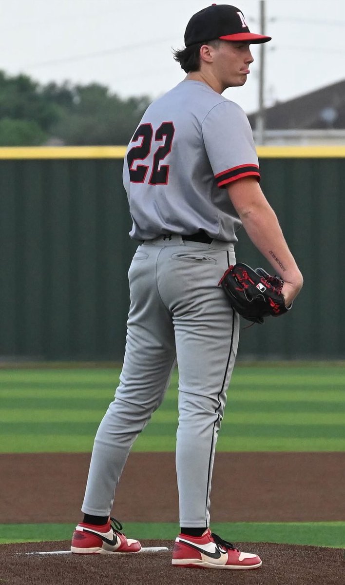 Texas Baseball Scouts Association (@texas_scouts) on Twitter photo Next up we have <a href="/Matthew_Manis2/">Matthew Manis</a> from <a href="/MustangHardball/">Memorial Baseball</a> and <a href="/PSTeams_/">SDpadresScoutTeam</a>
Another big lefty weāre excited to see compete on the big league mound. Matthew is committed to <a href="/TexasBaseball/">Texas Baseball</a>
Congrats! Next up we have <a href="/Matthew_Manis2/">Matthew Manis</a> from <a href="/MustangHardball/">Memorial Baseball</a> and <a href="/PSTeams_/">SDpadresScoutTeam</a>
Another big lefty weāre excited to see compete on the big league mound. Matthew is committed to <a href="/TexasBaseball/">Texas Baseball</a>
Congrats!