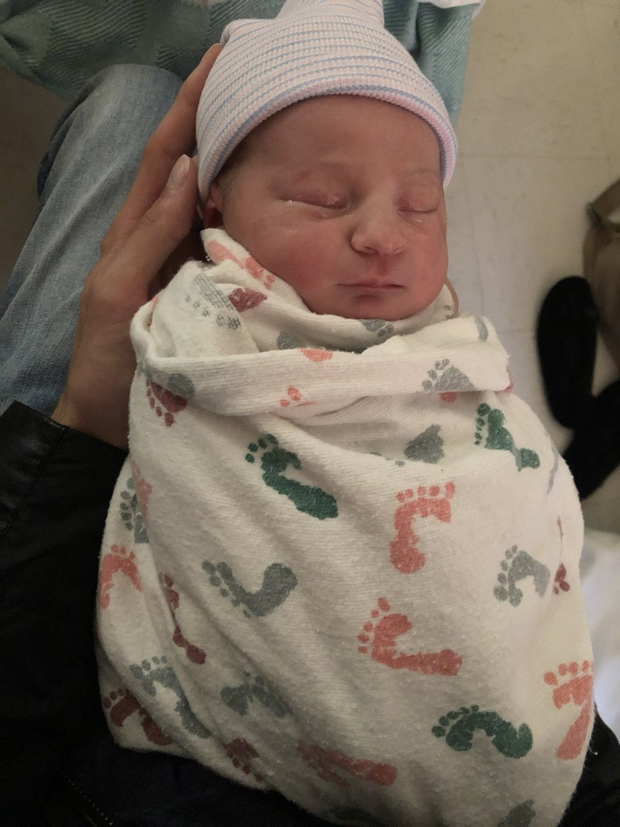 7 years ago today, I became a mommy to the most precious little girl in the world.  Happy 7th Birthday to my sweet Elaina.  💖