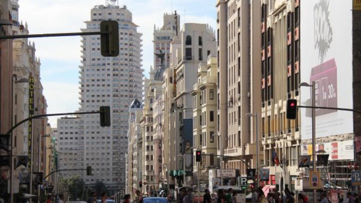 A Madrid, un troisième sommet Afrique-Espagne pour continuer d'amplifier les échanges commerciaux rfi.my/Bott.x