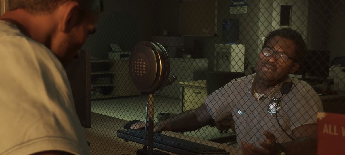 PainkillerH20's tweet image. So when the security guard told Jason have we met before maybe this guy is the same guy from the robbery.I can be wrong but it would be cool if it's the same guy,that means your actions can catch up to you and get you in trouble🗾🌊🌴🦩🌇🌃✈️🐎 #GTA #GTA6 #GTAVI