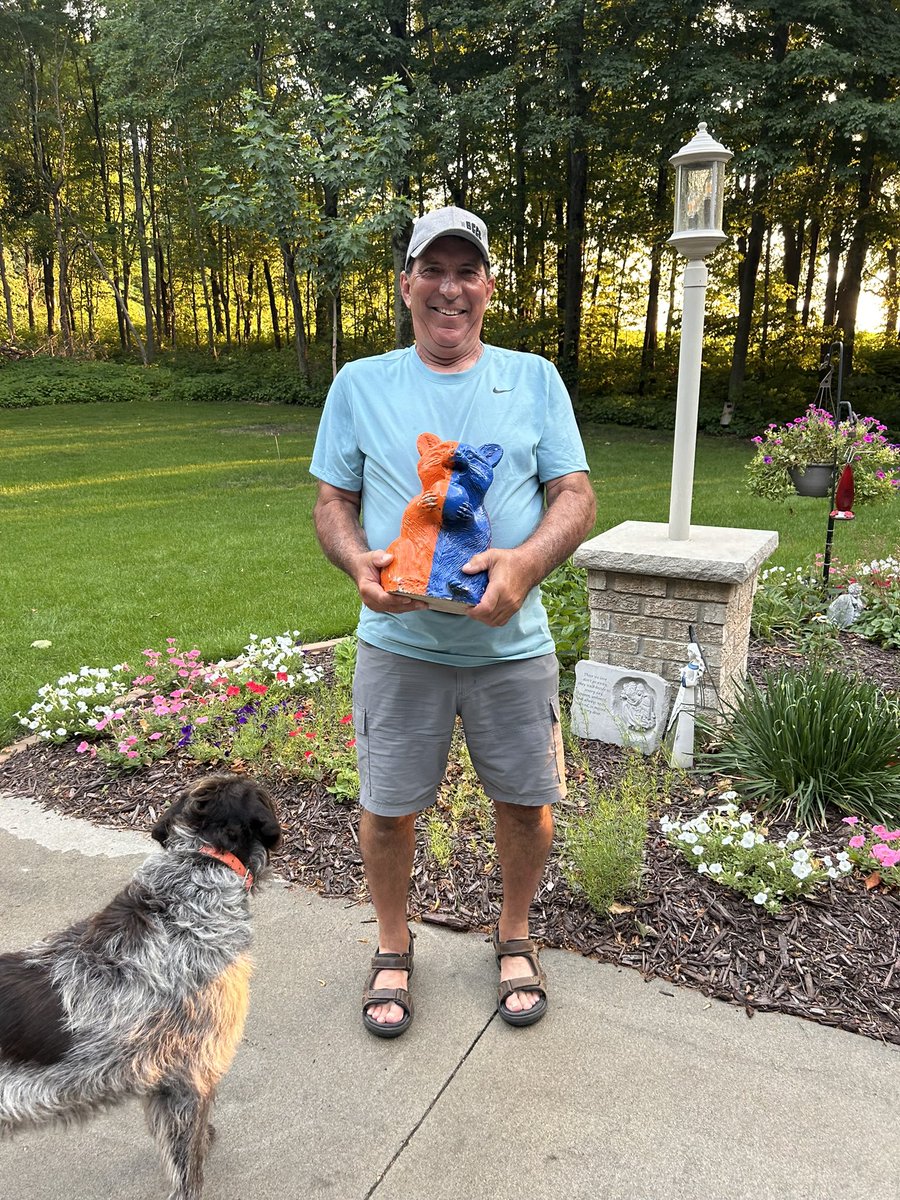 VeseliWarriors's tweet image. The Warriors take care of some seasonal house work and walk away with the Racoon after a 10-6 victory over the Oriole’s. Next up, we host @nmMUSKIES Wednesday for an 8pm tilt. @DRSBaseball @Region5Baseball @1Cowboydave, the floor is yours.