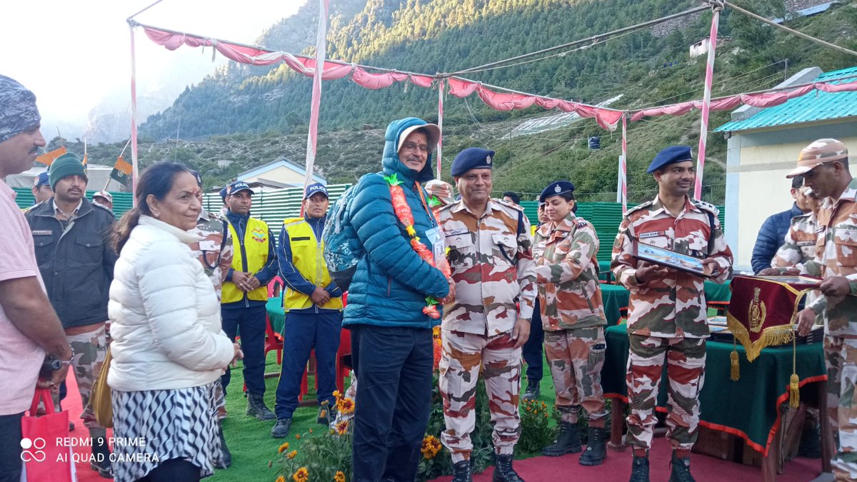 कैलाश मानसरोवर यात्रा 2025 के अंतर्गत पहला श्रद्धालुओं का जत्था उत्तराखंड के गुंजी गांव पहुँच चुका है। श्रद्धालुओं की सुरक्षित यात्रा सुनिश्चित करने हेतु SDRF उत्तराखंड की टीम आधुनिक रेस्क्यू उपकरणों और पूर्ण तैयारी के साथ यात्रा मार्ग पर तैनात रहेगी।