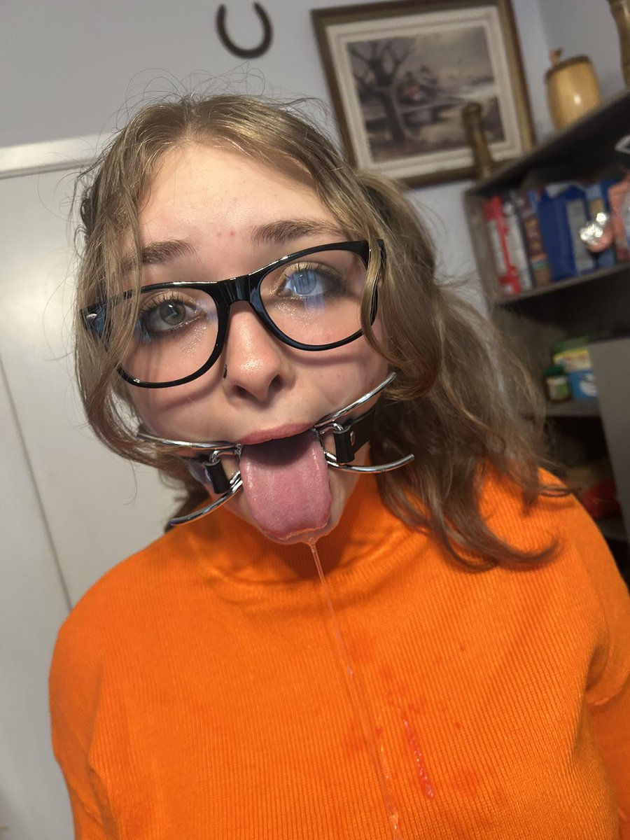 The mystery of how much a spider gag can make me drool🤤 ITS A GOOD ONE a real caper💜