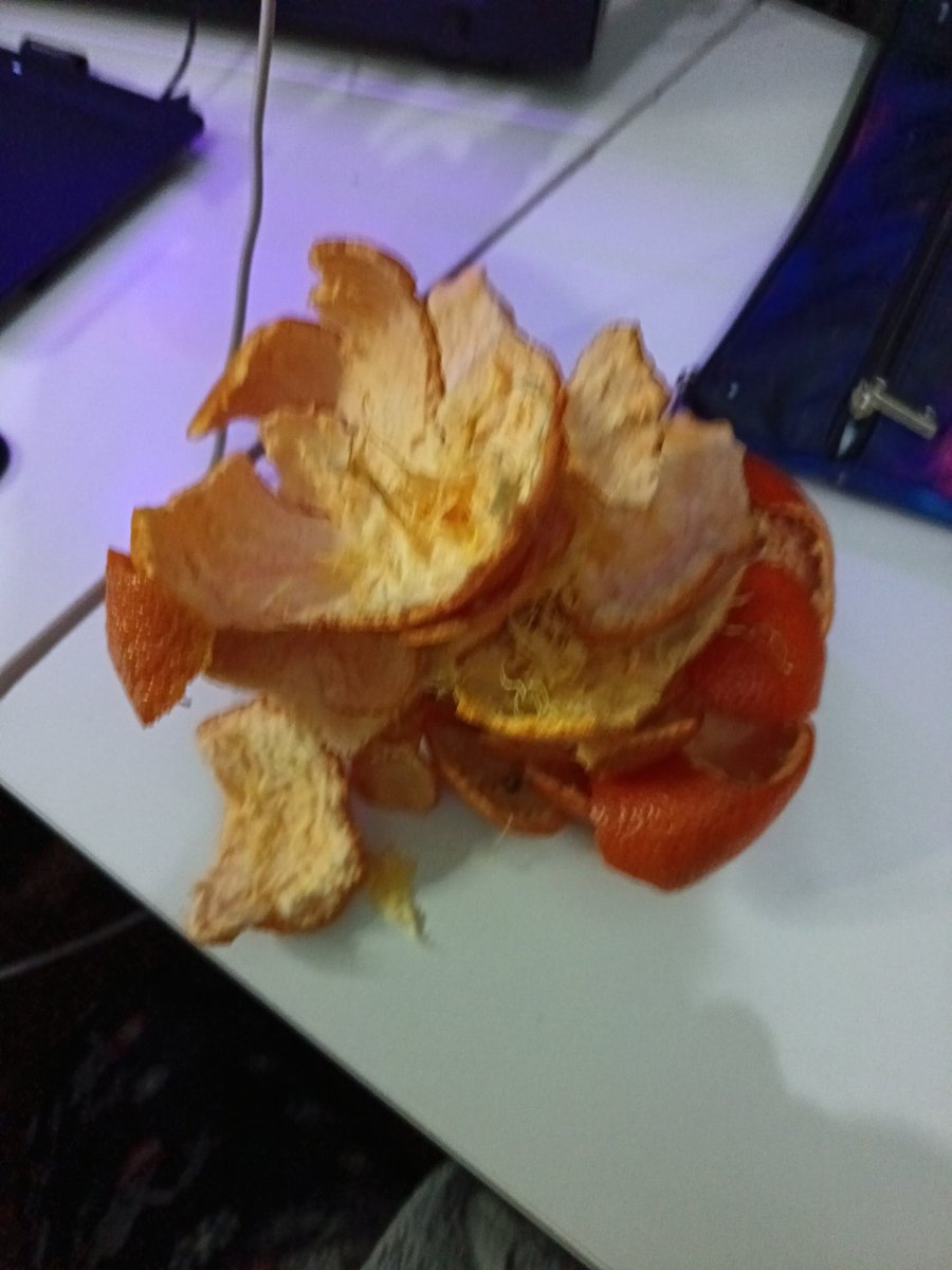 Zeronami_'s tweet photo. I can't stop eating these they're so good I can't stop https://t.co/GBZ5hRC317
