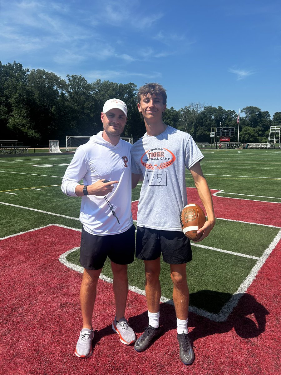 BWFalconKicker's tweet image. Thank you @PrincetonFTBL for an amazing camp. Been awhile since I charted fg’s but went 6/6 including this 50 yarder into the wind.
Iron sharpens Iron. @HKA_Tanalski @_JackBoyle @shanee_mc @TNoe8 @coxfalconfootb1 @CoachSibel