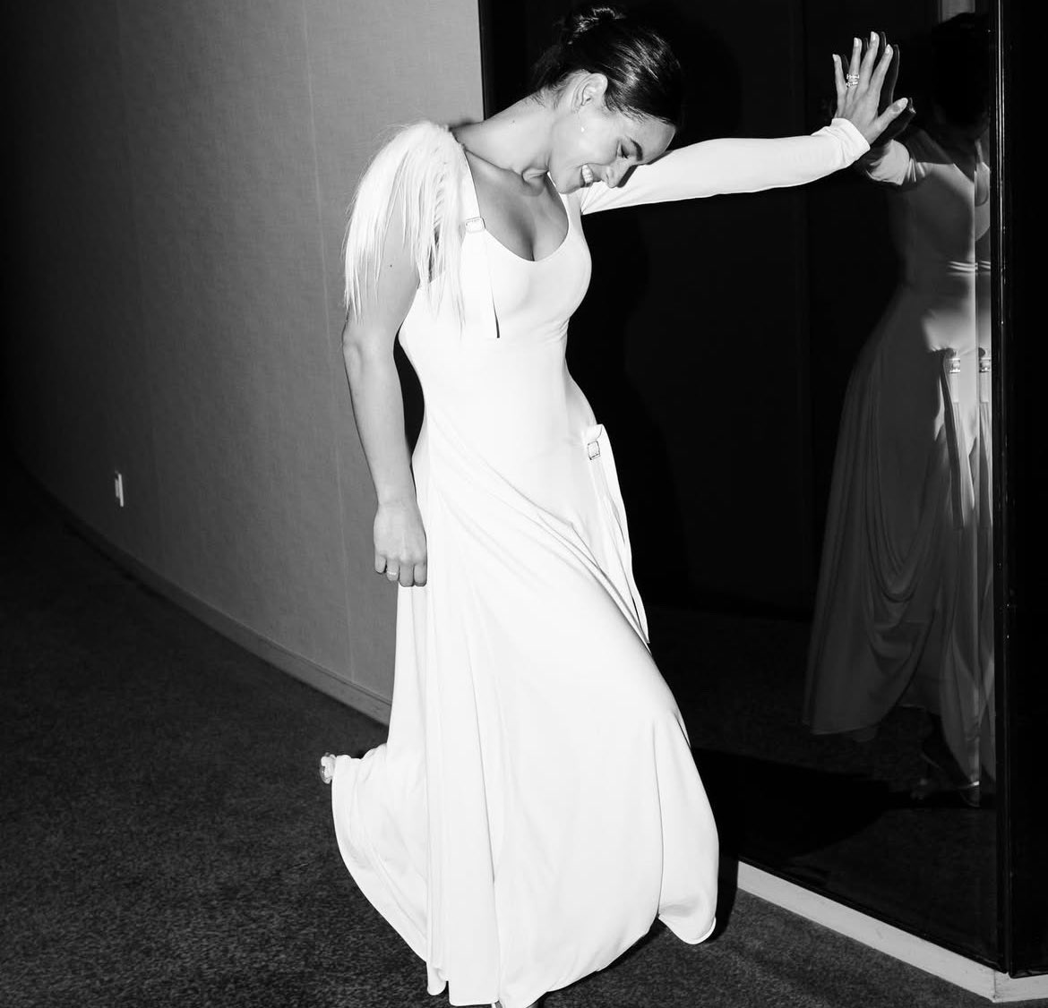 BuriedInJade's tweet image. Just married 💚