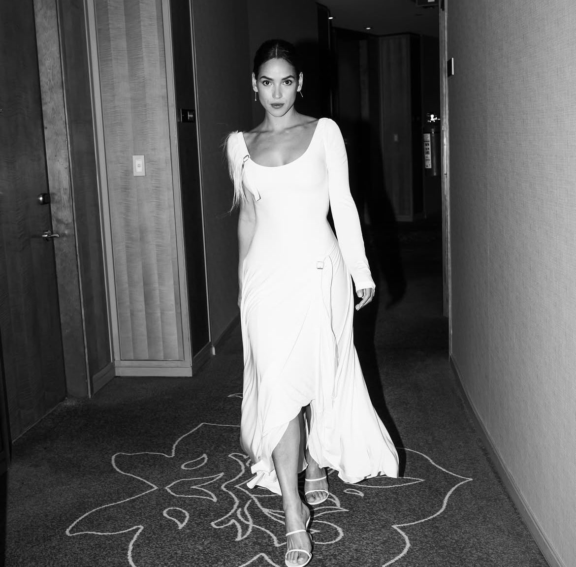 BuriedInJade's tweet image. Just married 💚