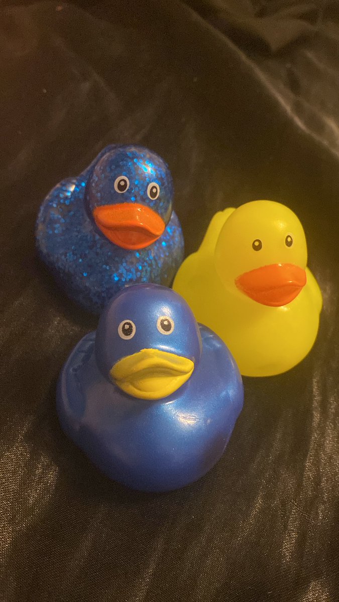 drewr00t's tweet photo. My friends took me to Dave and Busters for my birthday and I HAD to try the Duck claw machine and first try I pulled all 3 of these at once! Lucky ducky today! @ProjectFearX happens to be one of our favorite shows! 🎉 @ChelseaLaden @DakotaLaden https://t.co/dswffg5LSc