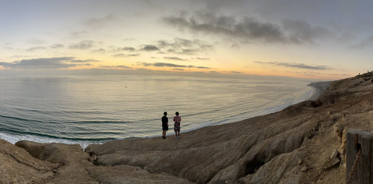 locobootea's tweet photo. la jolla https://t.co/lMMDqriTlQ