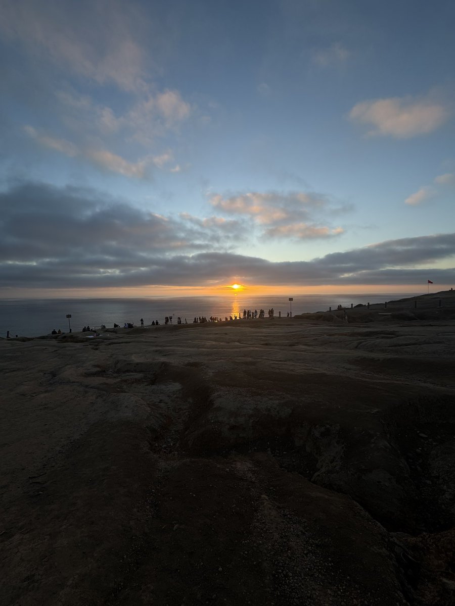 locobootea's tweet photo. la jolla https://t.co/lMMDqriTlQ