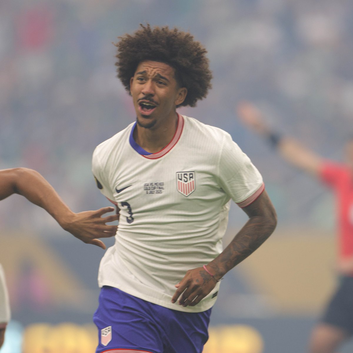 USMNT's tweet image. WHAT. A. START. 🇺🇸🇺🇸🇺🇸