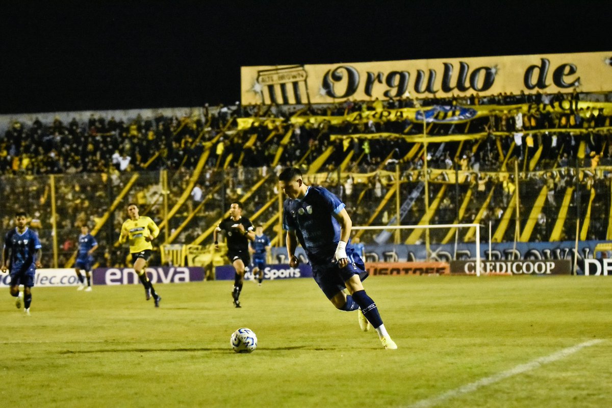 #JuegaElCele || 🔥 Postales del primer tiempo.