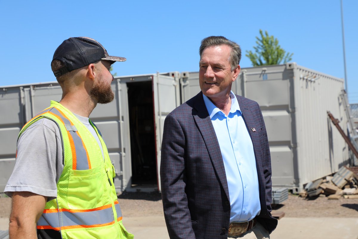 GovLarryRhoden's tweet image. Keeping South Dakotans safe is my top priority, and Dakota Traffic Services plays a key role in keeping us safe on the roads. They make thousands of different signs and even serve our neighbors in Minnesota and Iowa!