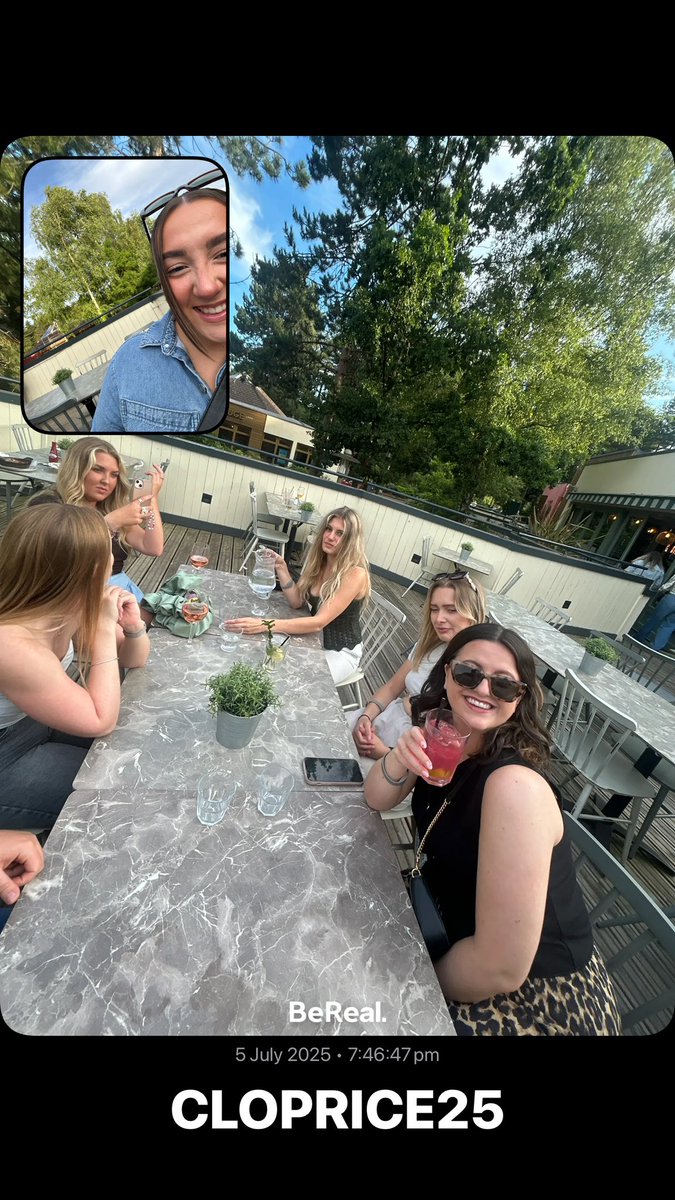 one of the things I’m most grateful for in work, was meeting these wonderful people 🫶🏻🤍

a very wholesome weekend 🥰