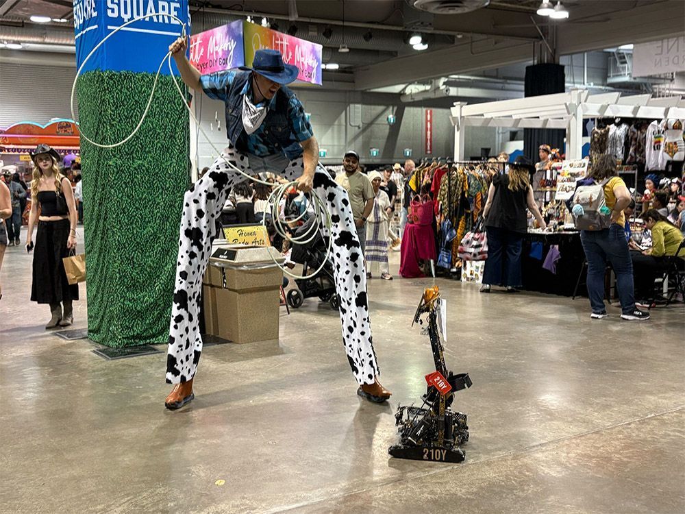 Second annual Calgary Stampede Robot Rodeo changes the game to make teams build before they battle #yyc calgaryherald.com/news/local-new…
