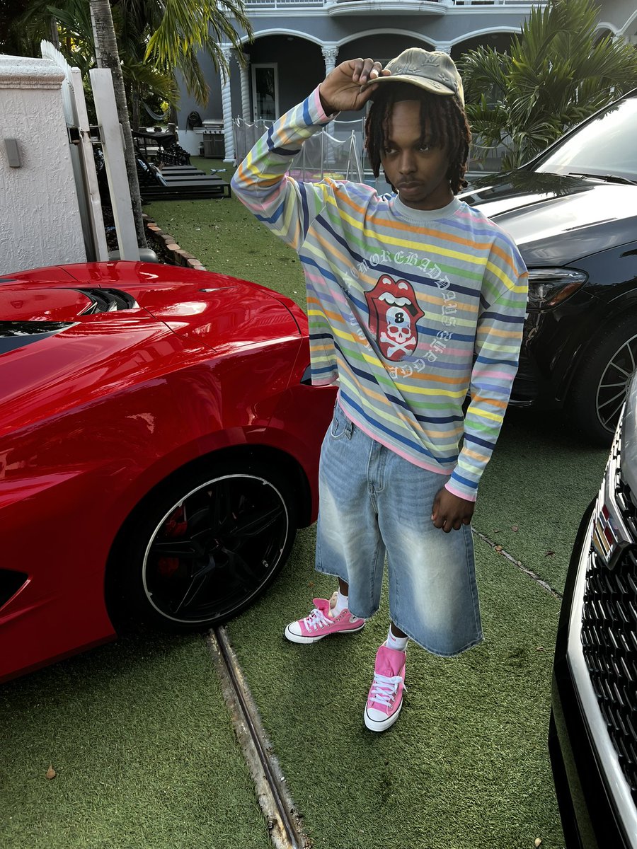 ⛹🏾‍♂️ tweet media