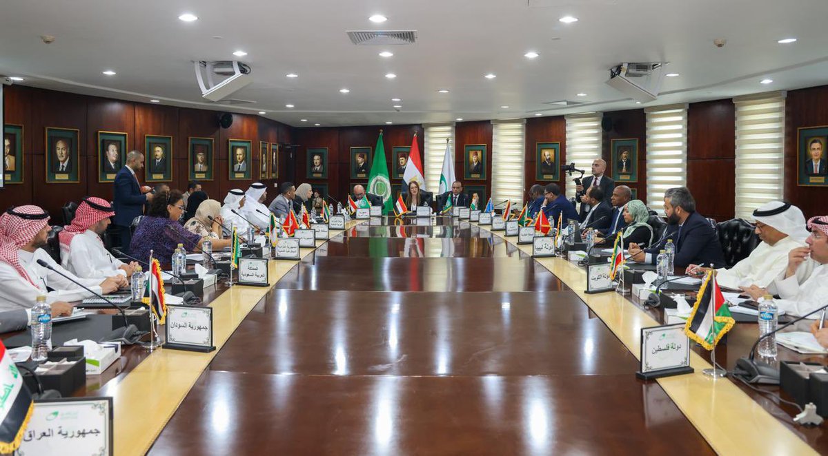 Ma rencontre avec la Commission arabe permanente des postes (CAPP) - 22 pays membres de l’UPU 

#gnambayaoupu2025 
Égypte 🇪🇬 ( le Caire - 1er juillet 2025)