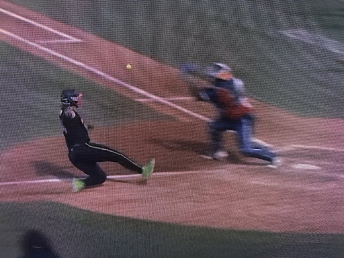 bamslade311's tweet photo. Friends @TannerThomas_ &amp; @TAJPORTER had a play at the plate last night that didn’t go Tanner’s way. 
I think the obstruction rule has gotten out of hand in baseball/softball.  #BananaBall But here was a perfect example imo. #savannahbananas The plate was blocked before possession https://t.co/ex8oMd9O5t