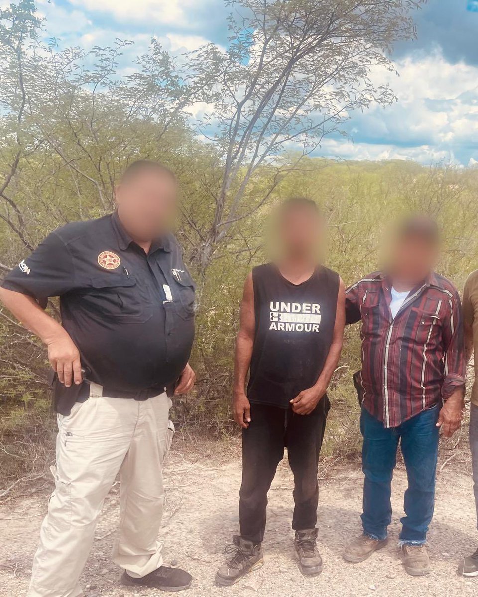 Localiza AMIC con vida a persona reportada como desaparecida en zona serrana de Mazatán

Mazatán, Sonora, 6 de julio de 2025.- Tras intensos operativos de búsqueda por persona de la Agencia Ministerial de Investigación Criminal (AMIC), se localizó con vida a Ricardo Abraham “N”,
