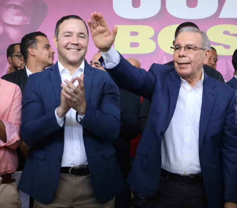 ⭐️ <a href="/DaniloMedina/">Danilo Medina</a> y <a href="/JohnnyPujols/">Johnny Pujols</a> encabezan asamblea de dirigentes del <a href="/PLDenlinea/">PLD</a> en Bahoruco.
#NeibaEsPLD
#DaniloMedina
#JohnnyPujols