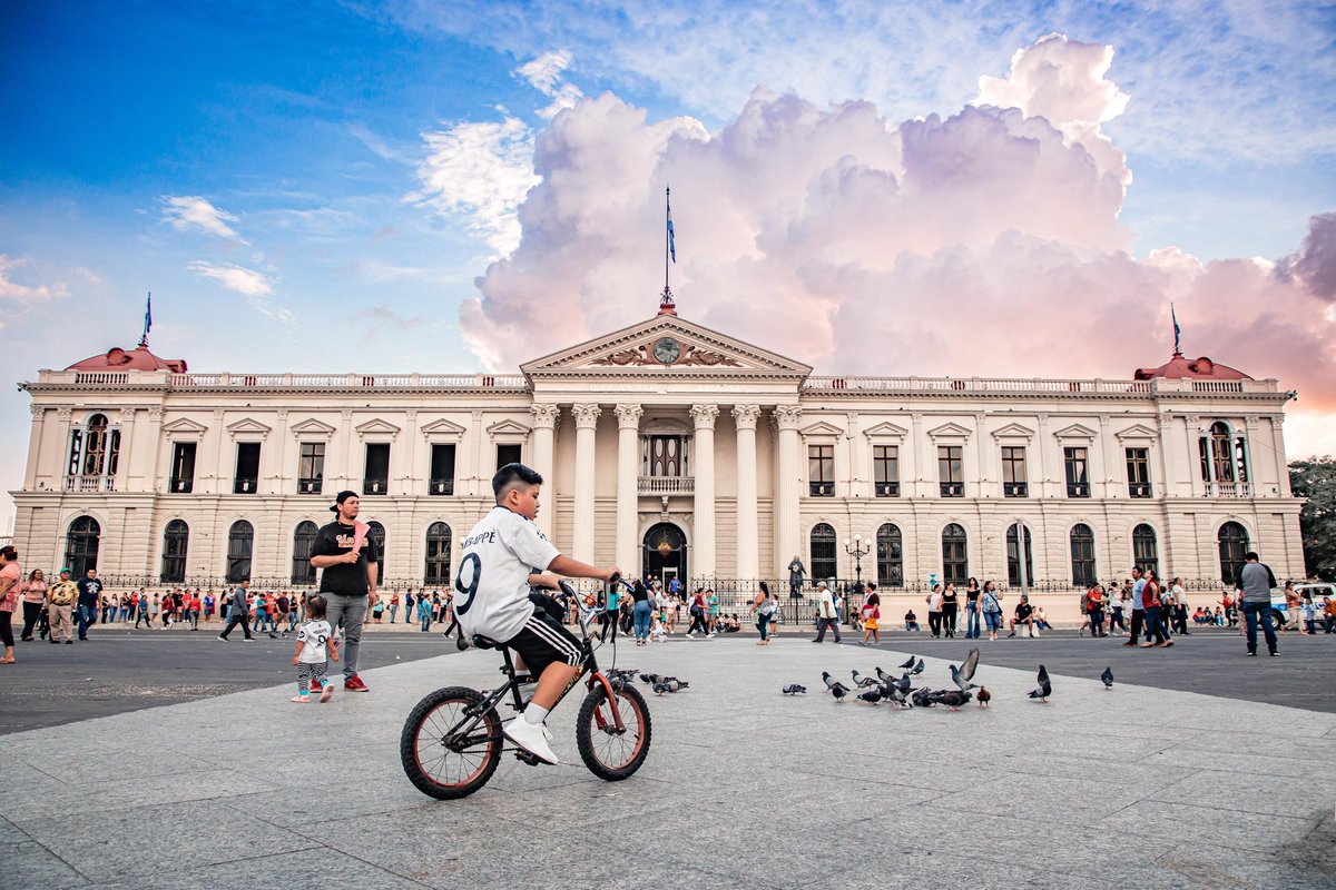 ¡El #CentroHistóricoSS es el destino perfecto para toda la familia! 🔝😎

Con su arquitectura, espacios seguros para explorar y un ambiente lleno de vida, ofrece diversión para todas las edades. 🙂‍↔️

¡Una aventura inolvidable te espera! 👌