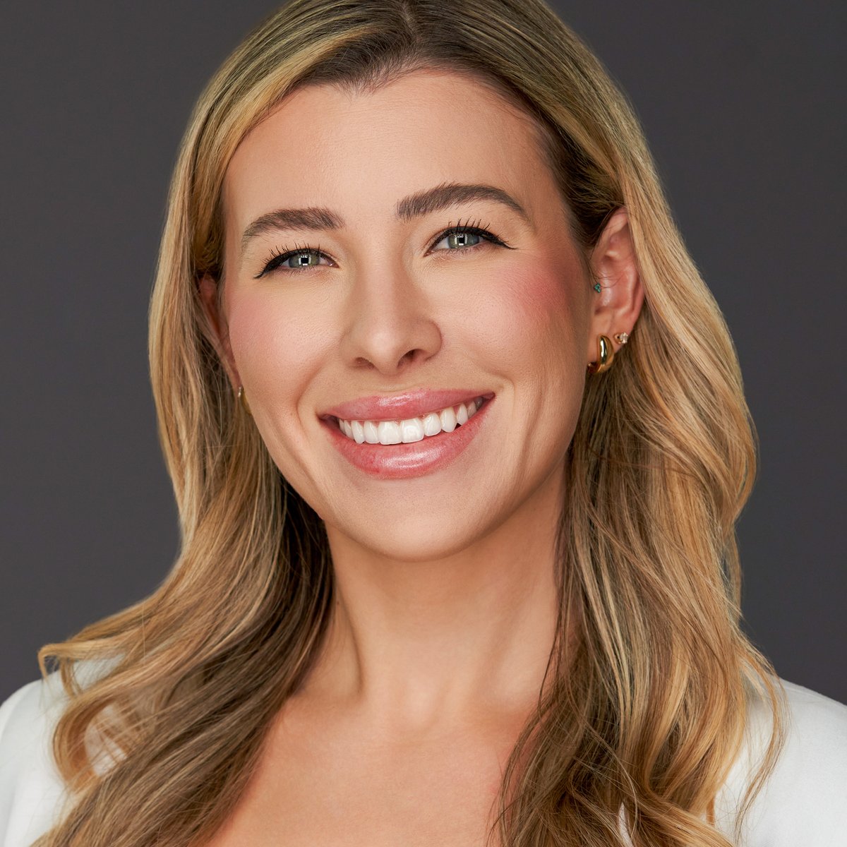 CHRISHEADSHOTS's tweet image. therealestategii turning heads and making waves with this headshot! 🌊📸 Ready to bring your best to the camera? Let’s make it happen.

👉 Book today at chrisheadshots.com

#ConfidenceInFrame #BrandBuilding #HeadshotPhotography #VisualIdentity