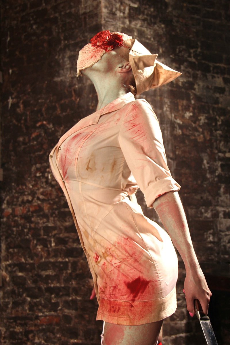 CosplayerMary tweet picture