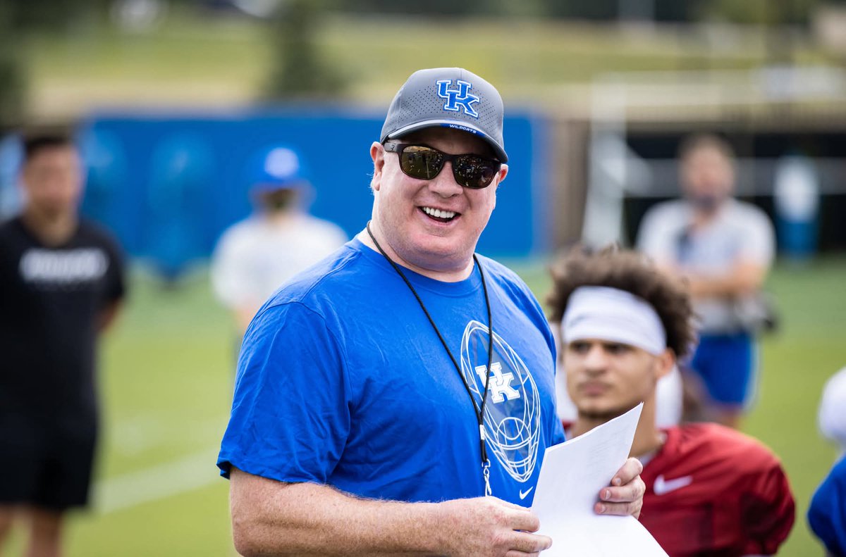 The people are asking: Is a Motivated Mark Stoops better than Nick Saban at Alabama? Asking for a friend who really loves a good debate! 😂 #BBN