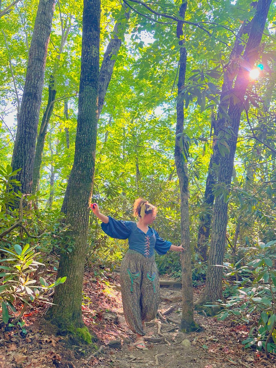 Brittany Peer 🌸 Magfest bound tweet media