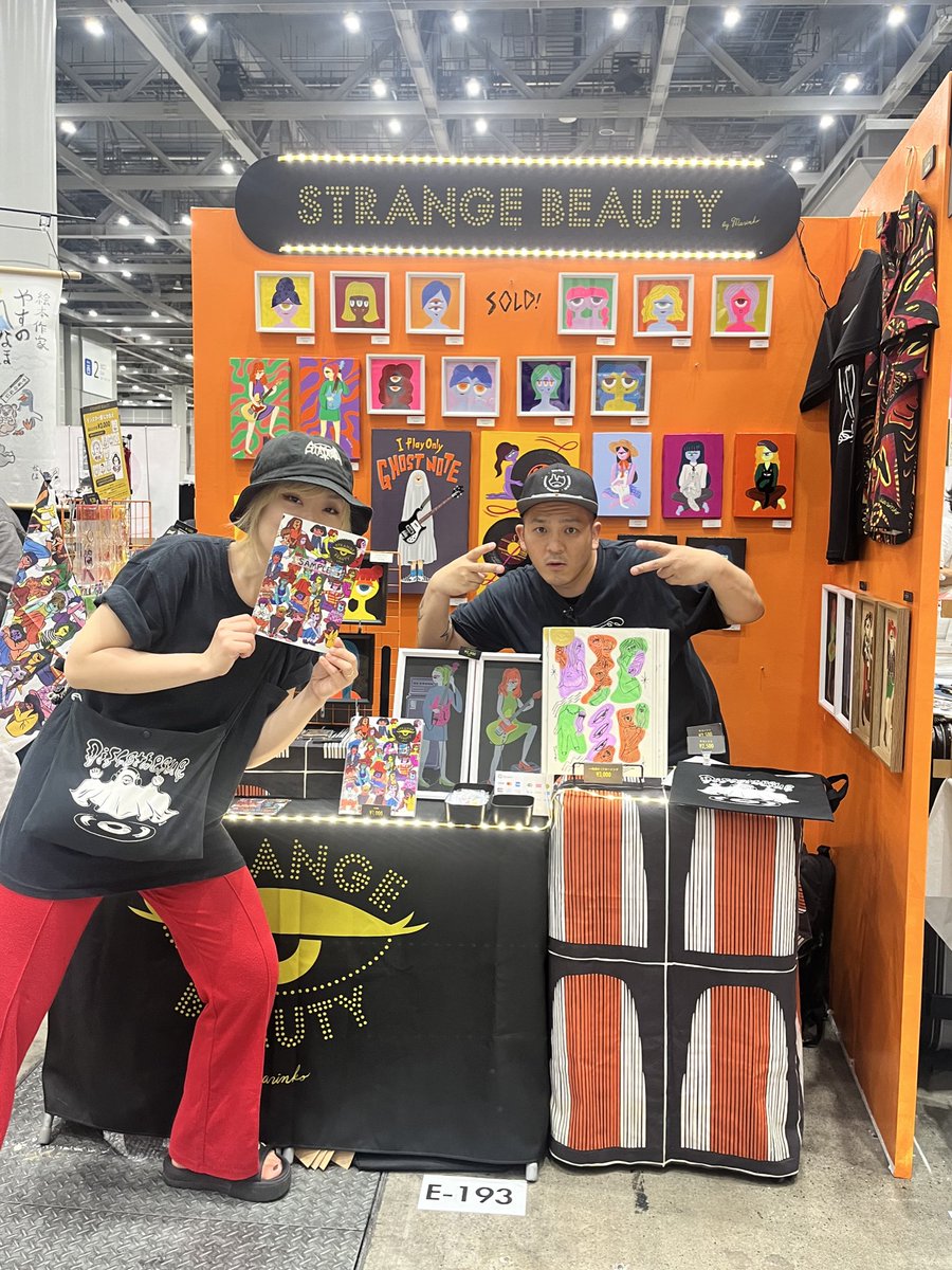 改めまして #デザフェス61 皆様ありがとうございました✨
私は厳しい結果に終わりました…
が、毎度足を運んでくださる方や新しい出会いもあり、本当に人に支えられているなと感じる二日間でした❣️
今後も頑張ります！似顔絵オーダーも数件いただけたので描くぞ〜😍🔥パトちゃんもヘルプありがとう！！