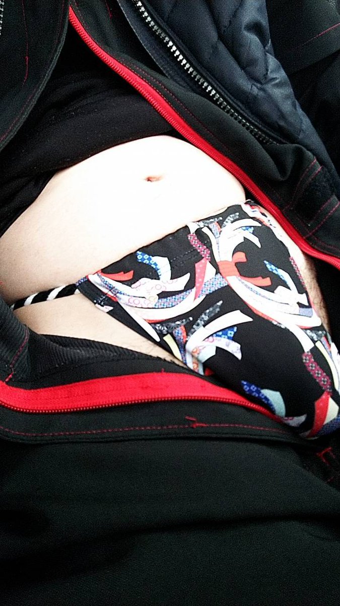 おはようございます🤗
今日は黒猫褌で仕事です😁