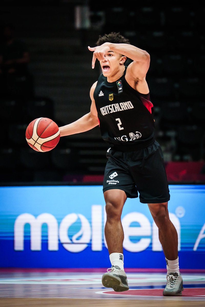 CBUmbb's tweet image. Congratulations to Incoming Freshman Jordan Mueller for earning a Silver Medal finish at the FIBA U19 Championships in Germany, the best in Country history! 👏🏻🇩🇪
#LanceUp⚔️