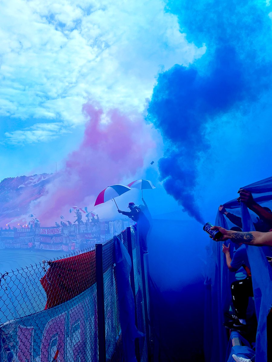 LOCURA NACIONAL 🔴⚪️🔵