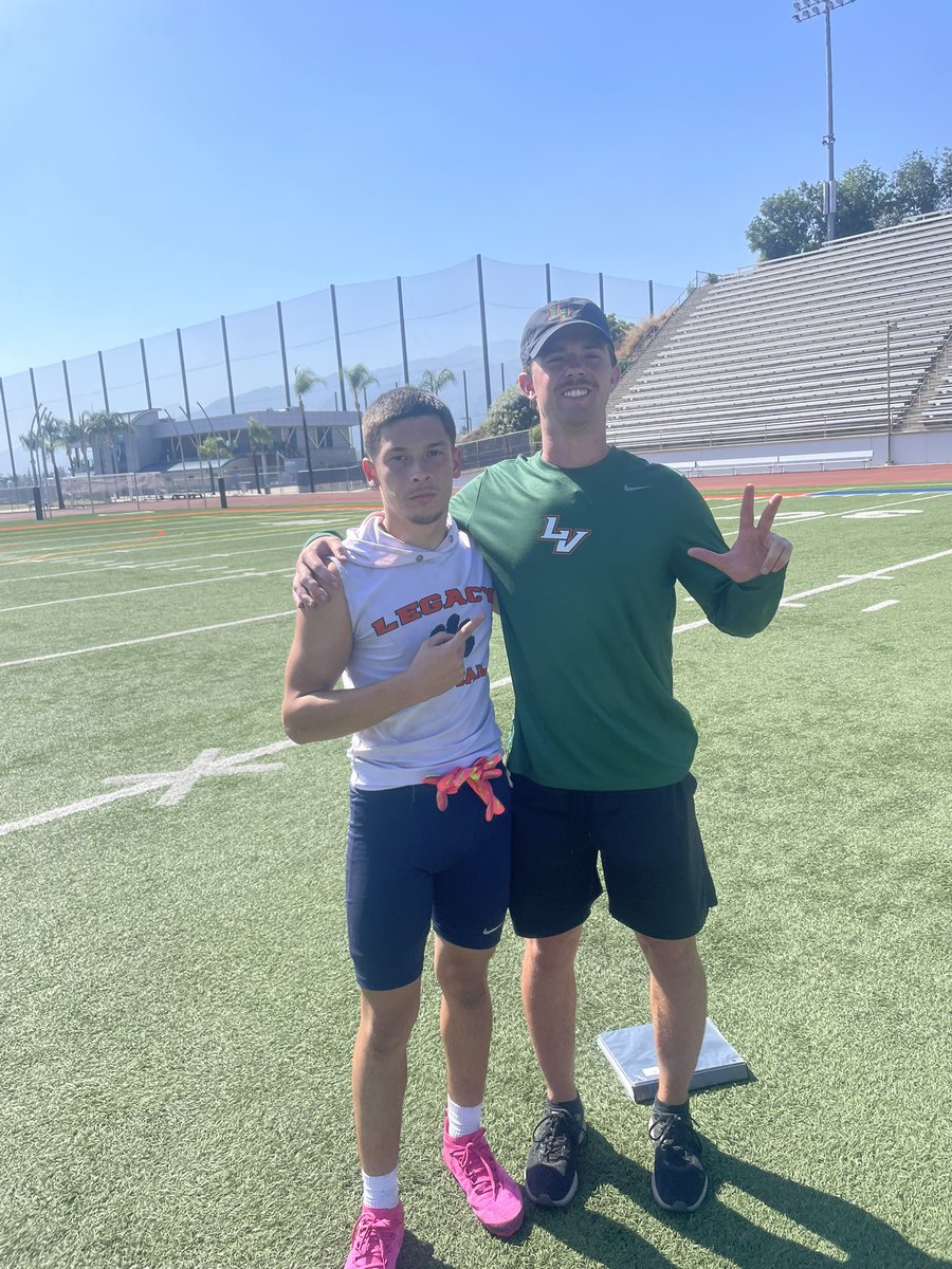 DanielBaca26's tweet image. Great camp and conversations with @CoachJCraft @Coach_Drum_ @Coach_Dagan @CoachJPRoberts