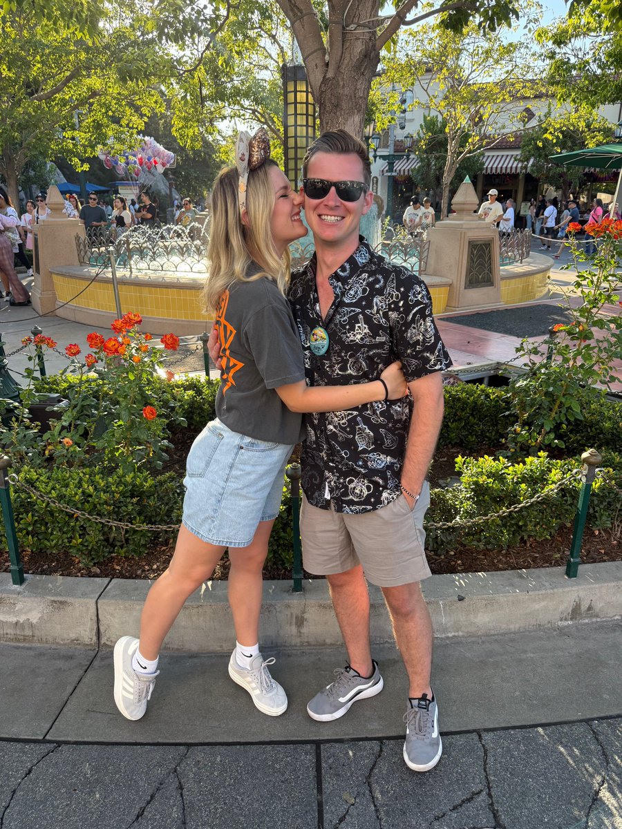 stonecypher_'s tweet image. Wishing we were back at Disneyland! ✨ A few more photos from our amazing trip!