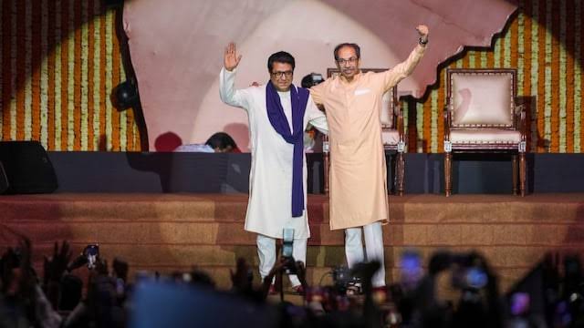 <a href="/OfficeofUT/">Office of Uddhav Thackeray</a> 
<a href="/RajThackeray/">Raj Thackeray</a> 

0 + 0 = 00