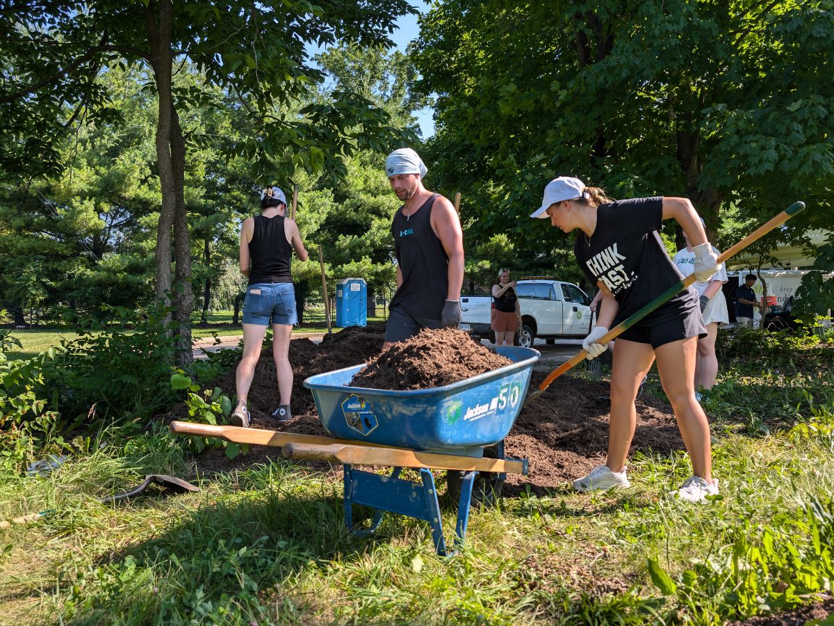 KeepIndianapolisBeautiful (@kibiorg) on Twitter photo The <a href="/IAA_business/">INDPLS Airport Auth.</a> brought their A-game to Crown Hill GreenSpace for their Corporate Day of Service.
In a few hours, they moved 8 cubic yards of mulch, mulched 47 trees, weeded 500 square feet of native plantings, and cleared 2,500 square feet of gravel pathway!
<a href="/IndyDPW/">Indy Department of Public Works</a> The <a href="/IAA_business/">INDPLS Airport Auth.</a> brought their A-game to Crown Hill GreenSpace for their Corporate Day of Service.
In a few hours, they moved 8 cubic yards of mulch, mulched 47 trees, weeded 500 square feet of native plantings, and cleared 2,500 square feet of gravel pathway!
<a href="/IndyDPW/">Indy Department of Public Works</a>