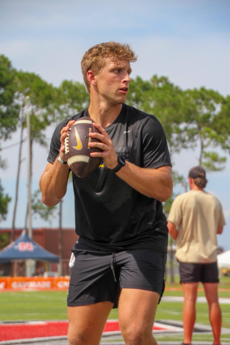 mgronowski11's tweet image. Another great year at the Manning Passing Academy! #Year2
