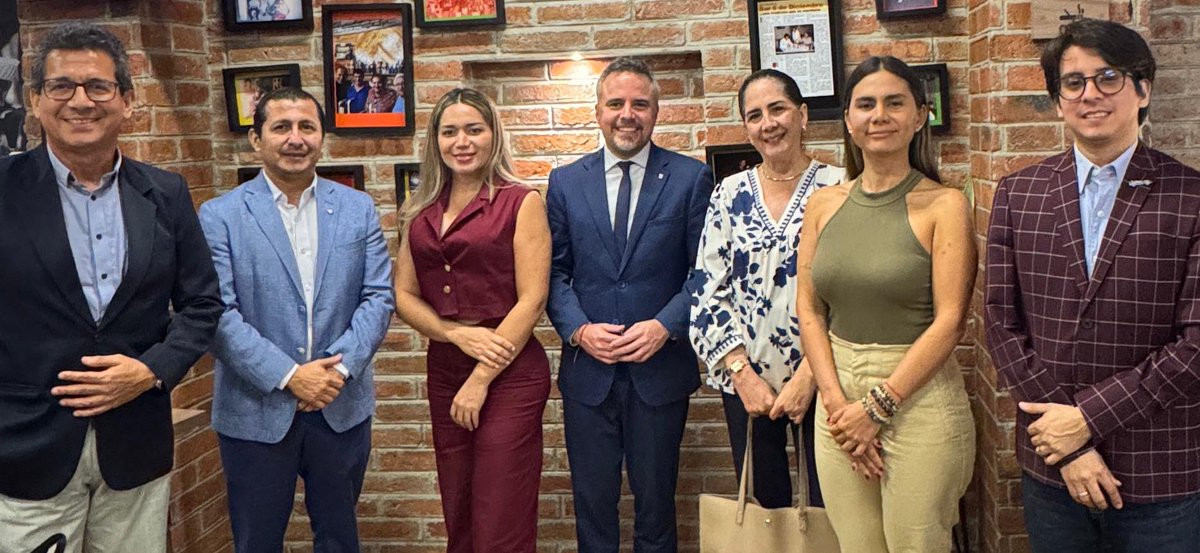 🧑‍🎓 Trobada amb <a href="/PUCE_Manabi/">PUCE MANABÍ</a> <a href="/UleamEcuador/">Uleam Ecuador</a> <a href="/UTMManabi/">Universidad Técnica de Manabí</a> <a href="/USGPOFICIAL/">Universidad San Gregorio de Portoviejo</a> per impulsar aliances amb el sistema universitari català i <a href="/OBREAL_/">Obreal</a>. 

👉🏾Vam abordar les relacions i convenis existents entre universitats i les potencials col·laboracions.

#AccióUniversitària #EducacióGlobal